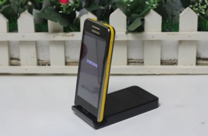 Tìm hiểu điện thoại máy chiếu di động